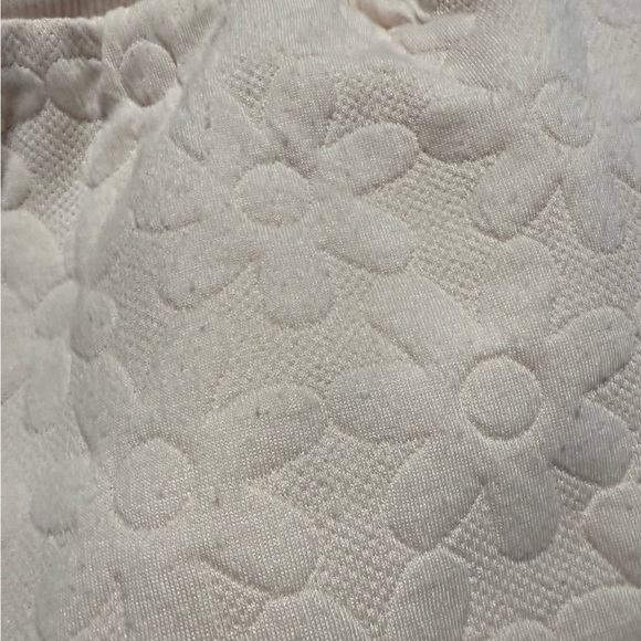 🧚🏻‍♀️ Pink Blush Pink Textured Floral Knit Lounge Shorts Elastic Waist Large - Picture 4 of 7